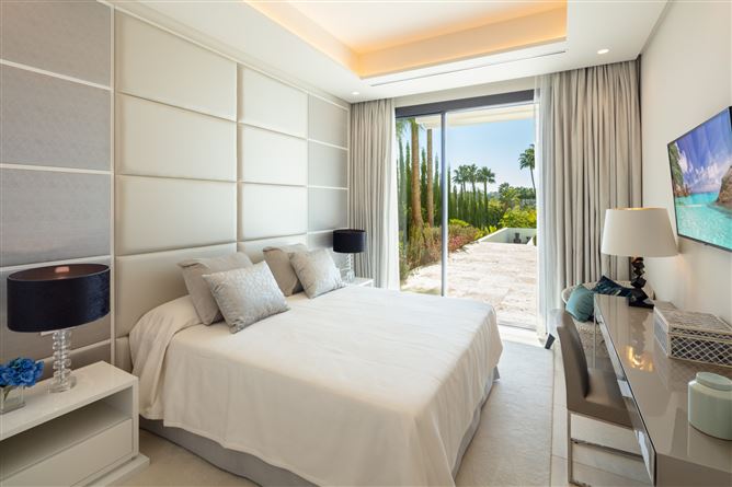 Spain, Marbella, Nueva Andalucia - COSTA-00498P