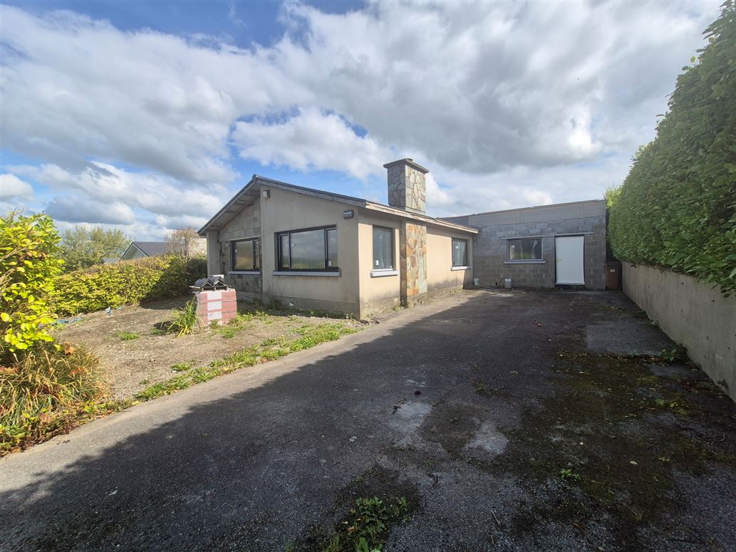 9 Woodland Heights, Carrick Beg, Carrick On Suir, Co. Tipperary