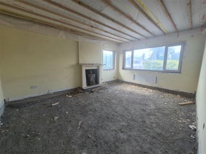 9 Woodland Heights, Carrick Beg, Carrick On Suir, Co. Tipperary