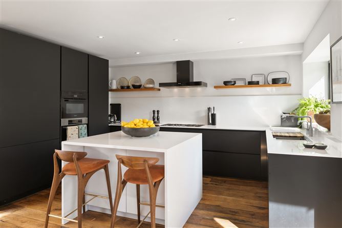 56 Heytesbury Lane, Ballsbridge, Dublin 4