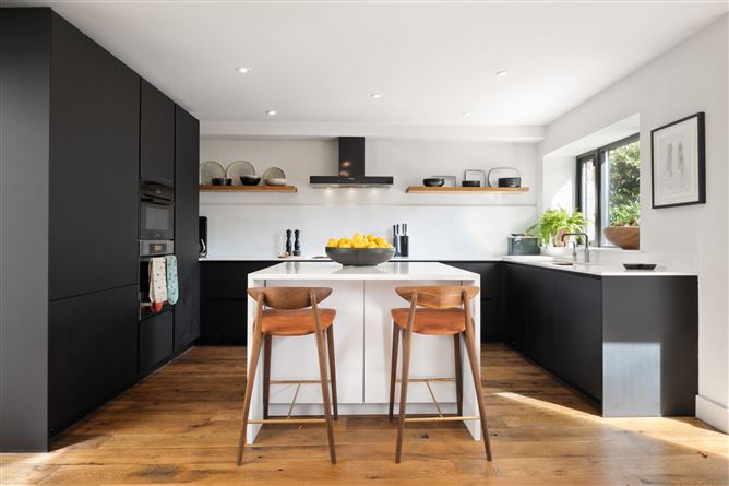 56 Heytesbury Lane, Ballsbridge, Dublin 4