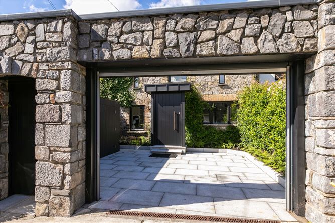 56 Heytesbury Lane, Ballsbridge, Dublin 4