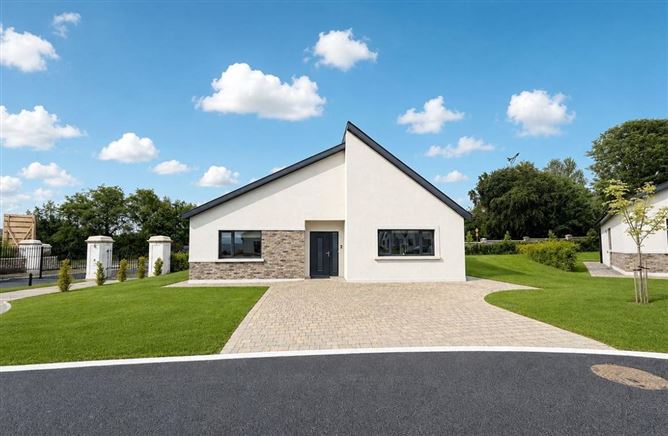https://photos-a.propertyimages.ie/media/4/2/5/5010524/150a6af0-31b5-4dc6-80fe-d0d795683fba_l.png
