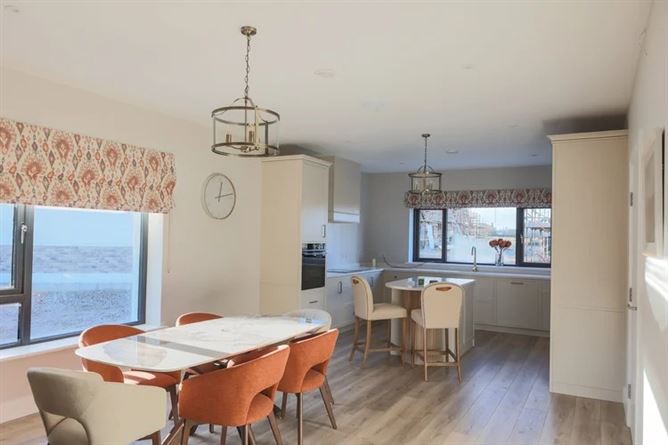 https://photos-a.propertyimages.ie/media/4/2/5/5010524/150a6af0-31b5-4dc6-80fe-d0d795683fba_l.png