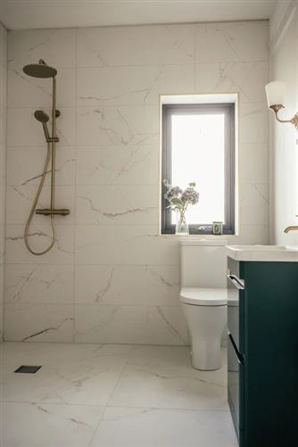 https://photos-a.propertyimages.ie/media/4/2/5/5010524/150a6af0-31b5-4dc6-80fe-d0d795683fba_l.png