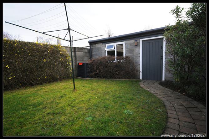 Photo 17 of 18 — 5 CLAREVILLE GROVE, Glasnevin, Dublin 11