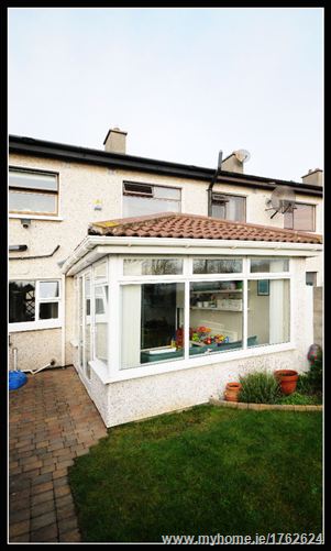 Photo 16 of 18 — 5 CLAREVILLE GROVE, Glasnevin, Dublin 11