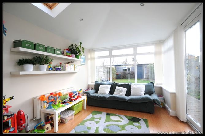Photo 8 of 18 — 5 CLAREVILLE GROVE, Glasnevin, Dublin 11