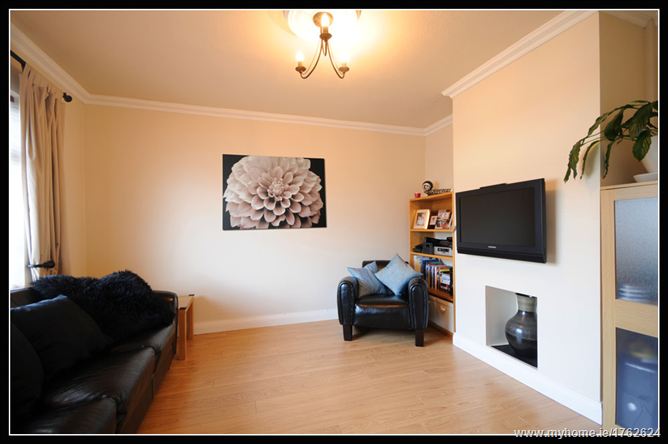 5 CLAREVILLE GROVE, Glasnevin, Dublin 11