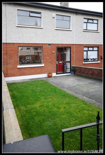 Photo 15 of 18 — 5 CLAREVILLE GROVE, Glasnevin, Dublin 11