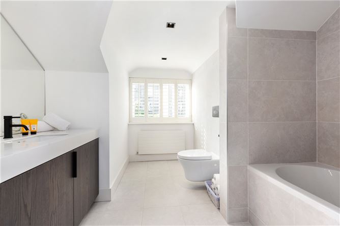 36 Pembroke Lane, Ballsbridge, Dublin 4