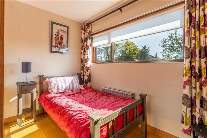 12 The Orchards, Montenotte, Cork