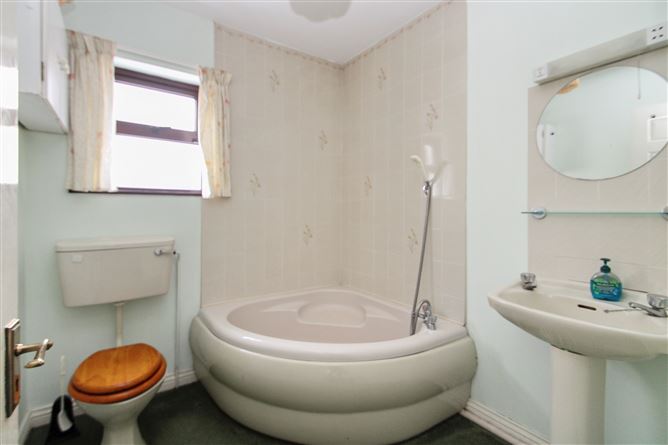 84 Monalee Manor, Knocknacarra, Galway