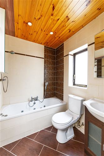 30 Castlerosse Crescent, Baldoyle, Dublin 13