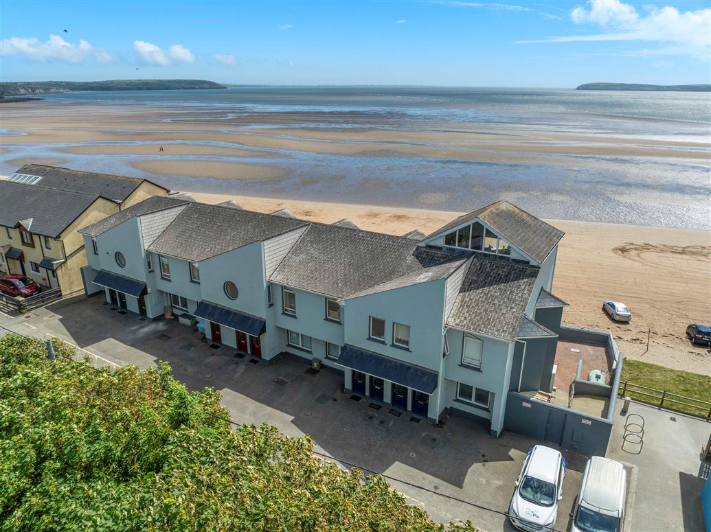 1 Strand Court, Strand Road, Duncannon, Wexford
