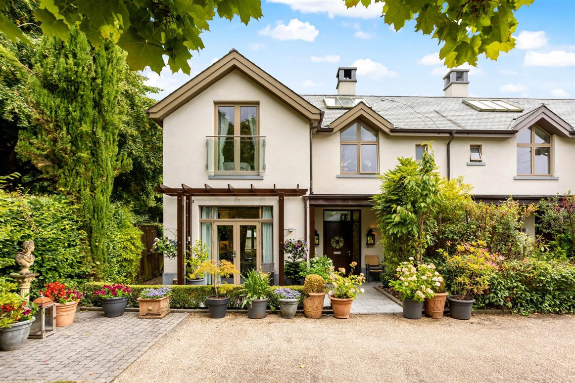 1 Loughmore Square, Killeen Castle, Dunsany, County Meath