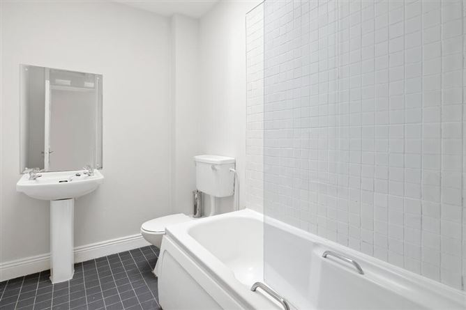 18 Esker Lodge, Lucan, Dublin