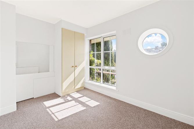 18 Esker Lodge, Lucan, Dublin