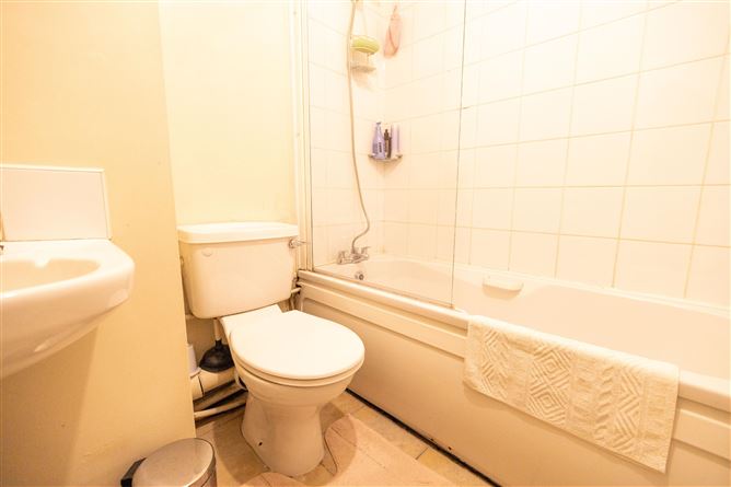 Apartment 18 Earlsfield Court, 79-87 Francis Street, South City Centre, Dublin