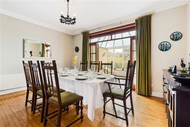 18 Castleknock Green, Castleknock, Dublin 15