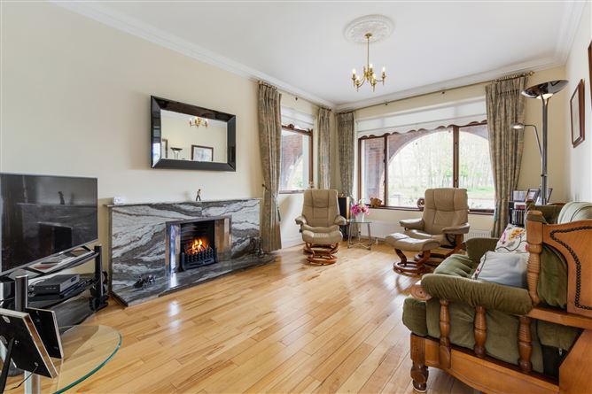 18 Castleknock Green, Castleknock, Dublin 15