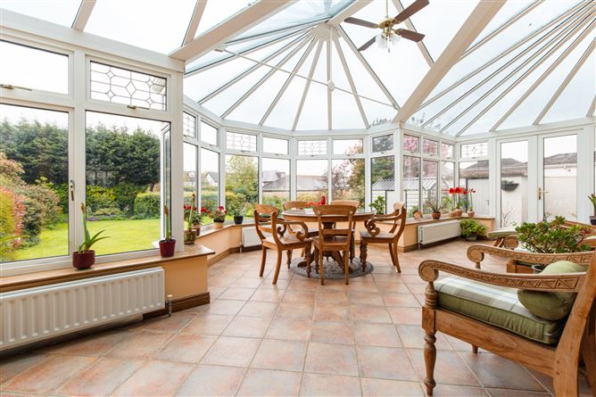 18 Castleknock Green, Castleknock, Dublin 15