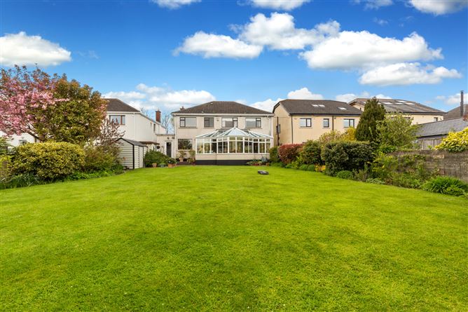 18 Castleknock Green, Castleknock, Dublin 15