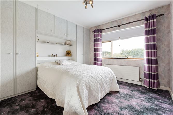 18 Castleknock Green, Castleknock, Dublin 15