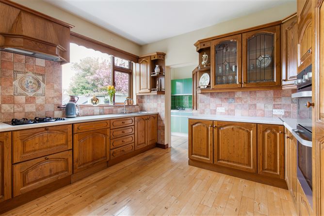 18 Castleknock Green, Castleknock, Dublin 15