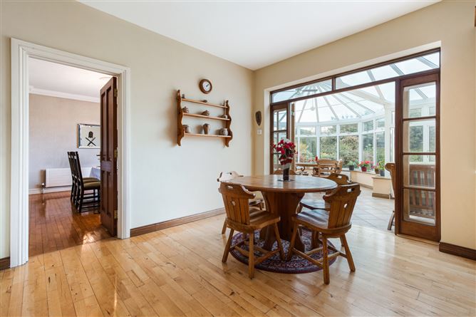 18 Castleknock Green, Castleknock, Dublin 15