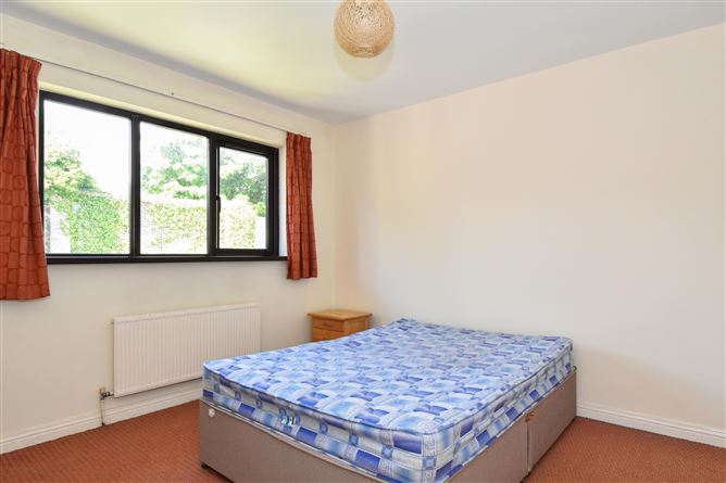 31 Forster Court, Galway City Centre
