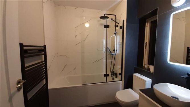 Double bedroom, Dublin