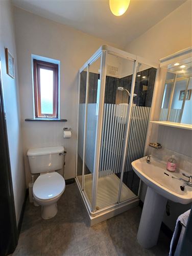 11 Holland Place, Liscannor, Co. Clare