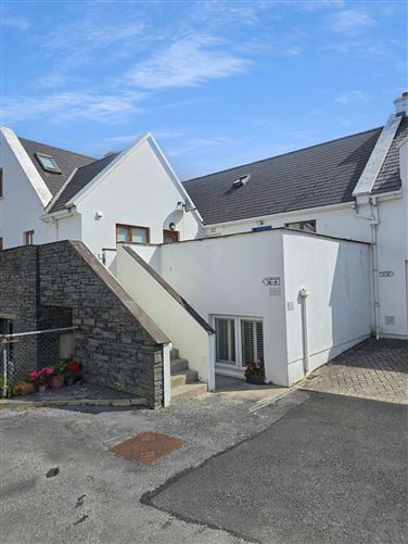 11 Holland Place, Liscannor, Co. Clare