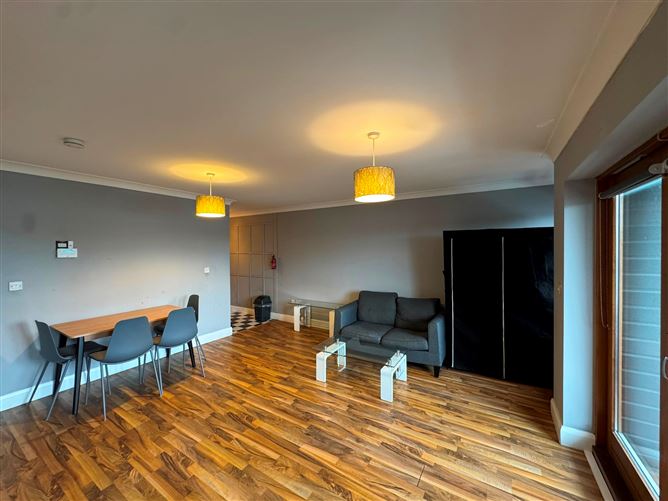Apt 12 Poppintree Parade, Dublin 11, Ballymun