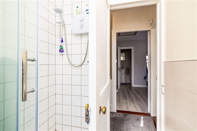 227 Larkhill Road, Whitehall, Dublin 9