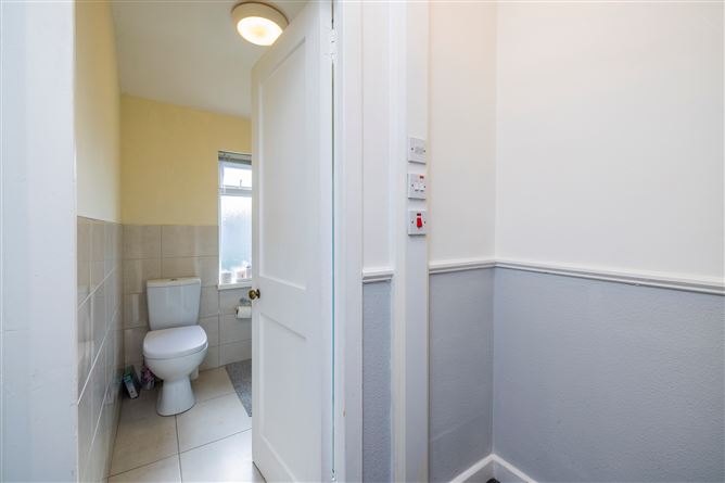 227 Larkhill Road, Whitehall, Dublin 9