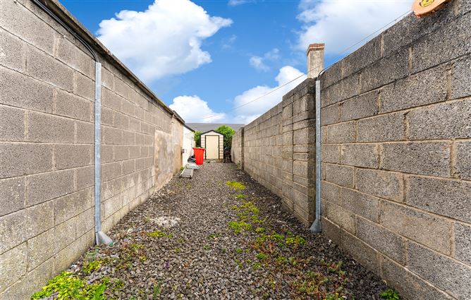 21 McKee Avenue, Finglas, Dublin 11