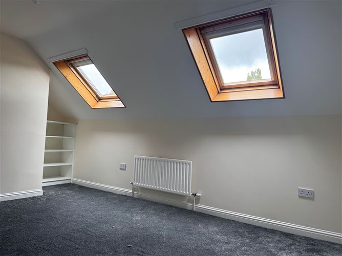 https://photos-a.propertyimages.ie/media/4/2/8/4946824/a8586570-c0bd-4dfc-8ac7-68956d107c18_l.jpg