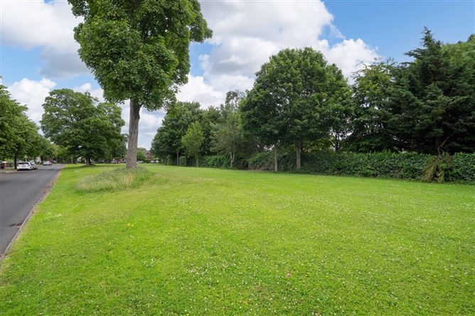 Photo 33 of 35 — 26 Priory Walk, Terenure,   Dublin 12