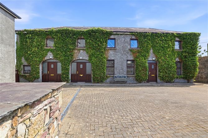 Photo 8 of 45 — Abbey House, Abbey Street, Cahir, Co. Tipperary