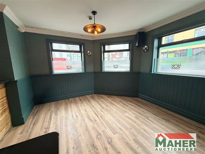 City Bar, 1 Main Street, Cashel, Tipperary
