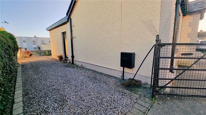 18 St Patrick's Cottages, Rathfarnham, Dublin 14
