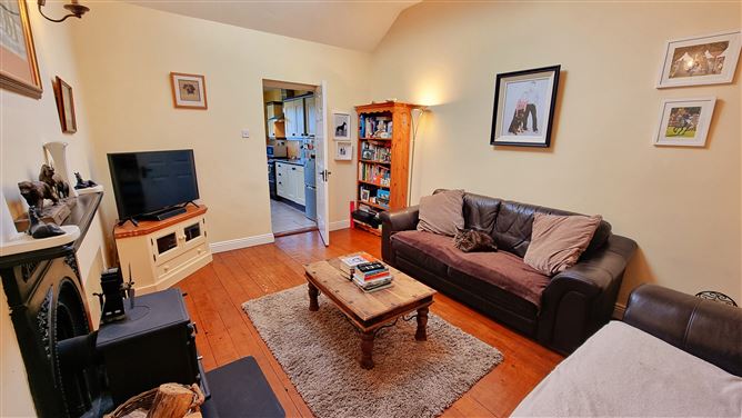 18 St Patrick's Cottages, Rathfarnham, Dublin 14