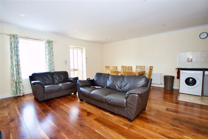49 Monksfield, Bealnamulla, Athlone, Co. Roscommon