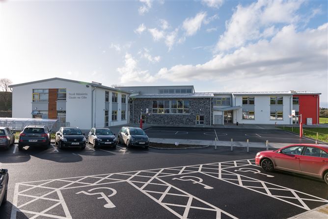 49 Monksfield, Bealnamulla, Athlone, Co. Roscommon