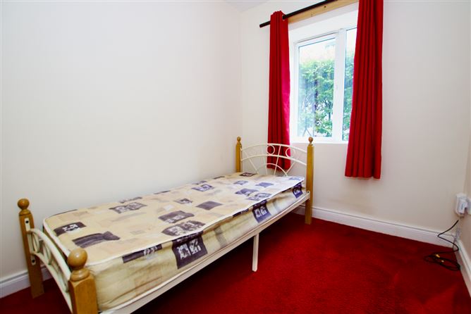 49 Monksfield, Bealnamulla, Athlone, Co. Roscommon