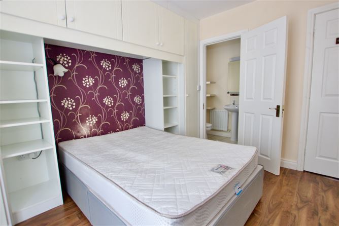 49 Monksfield, Bealnamulla, Athlone, Co. Roscommon