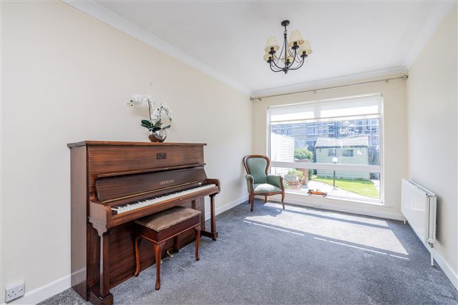 https://photos-a.propertyimages.ie/media/4/2/9/4927924/7533db19-2704-42a6-8273-c69219465139_l.jpg