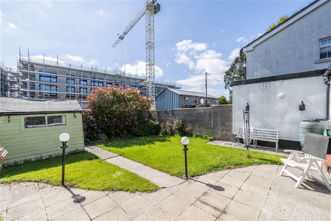 https://photos-a.propertyimages.ie/media/4/2/9/4927924/7533db19-2704-42a6-8273-c69219465139_l.jpg